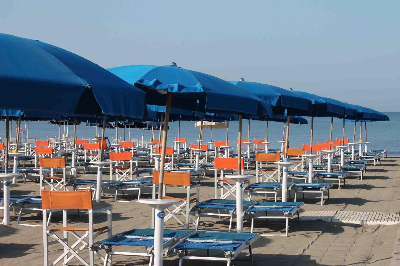 La Conchiglia A Marina Marina Di Carrara Exterior foto
