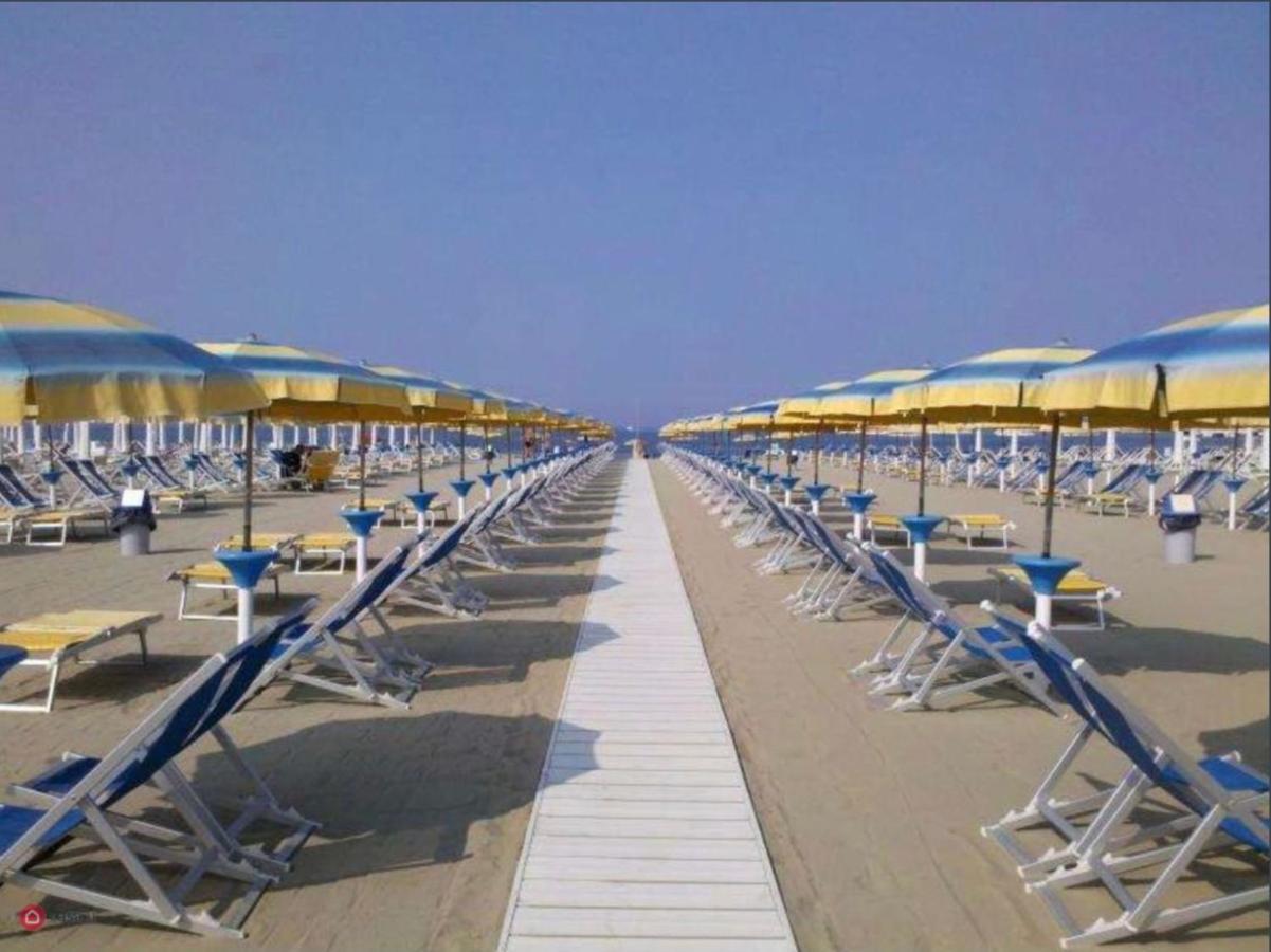 La Conchiglia A Marina Marina Di Carrara Exterior foto