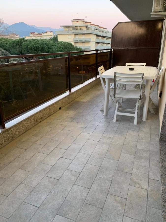 La Conchiglia A Marina Marina Di Carrara Exterior foto
