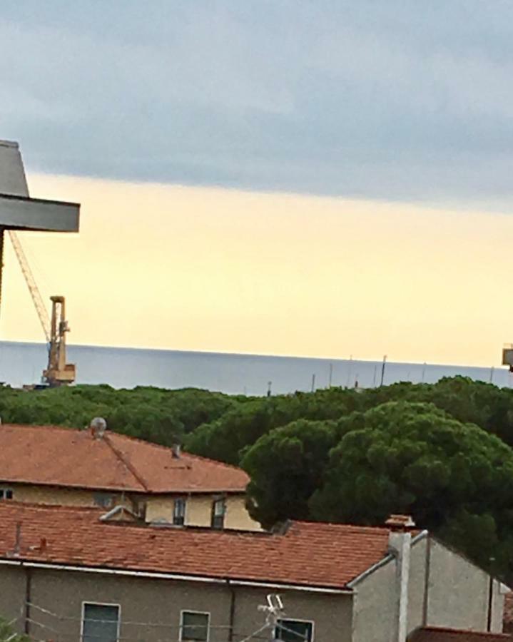 La Conchiglia A Marina Marina Di Carrara Exterior foto